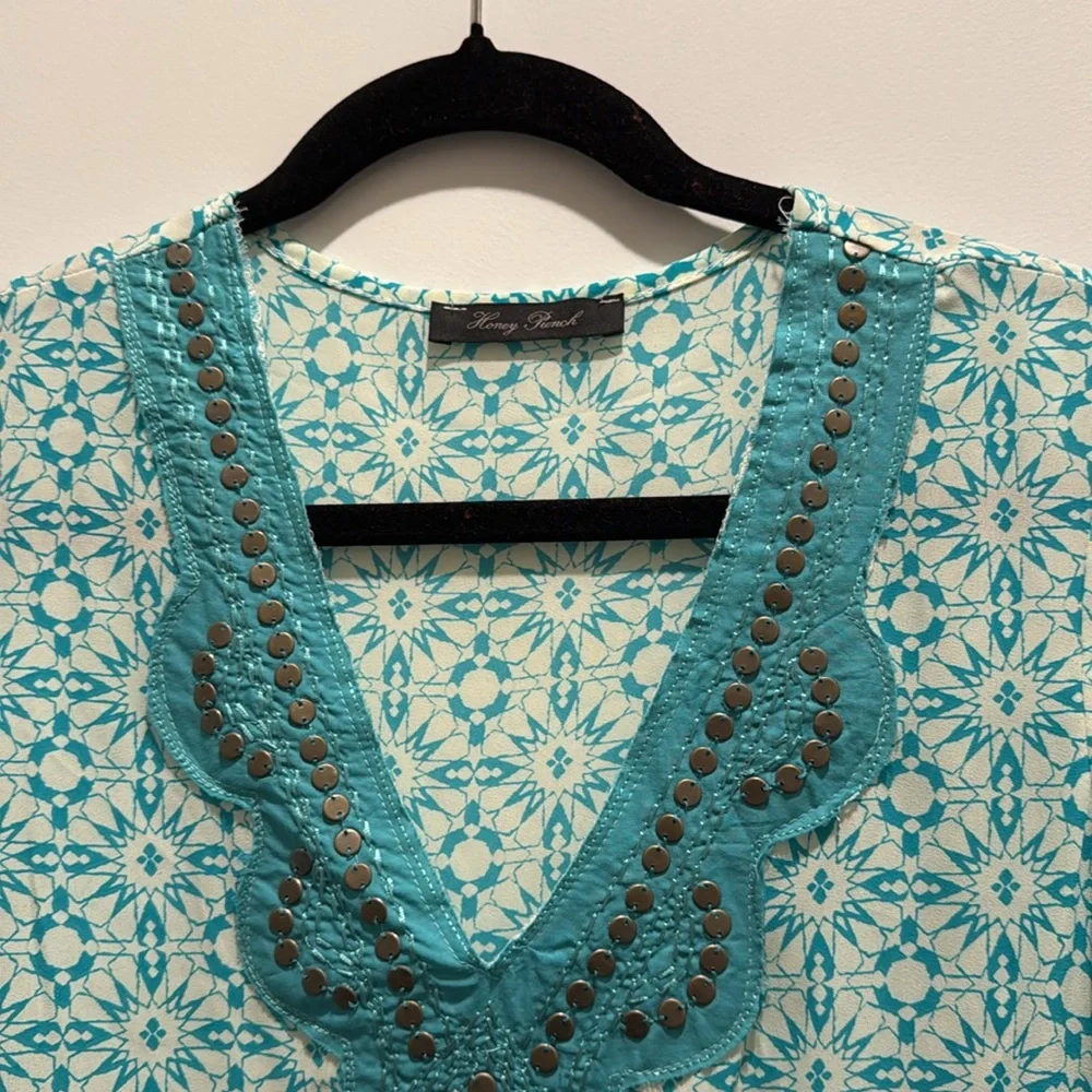 Blue beaded top - Picture 3 of 6